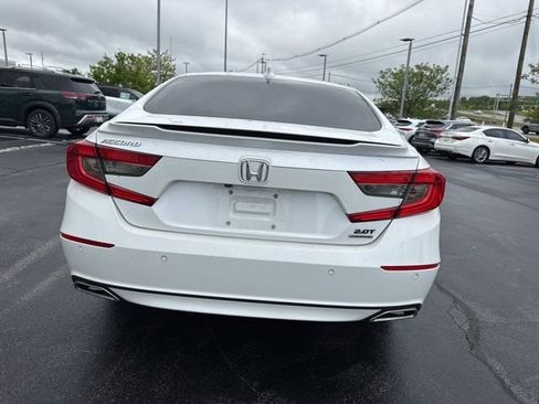 Used 2021 Honda Accord Touring image 9