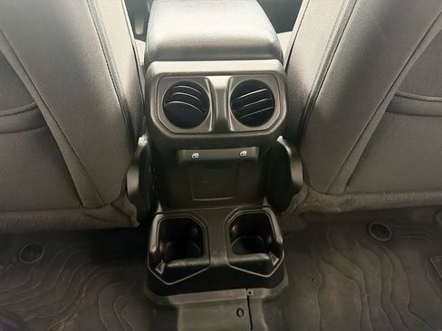 Used 2022 Jeep Gladiator Sport image 19