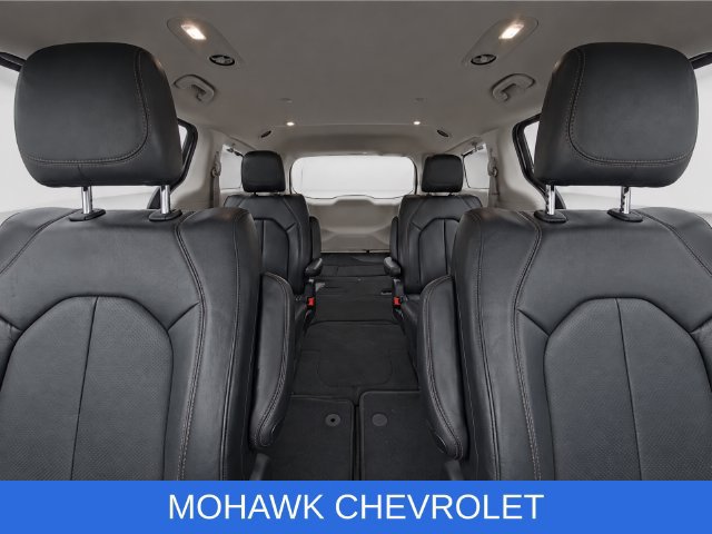 Used 2019 Chrysler Pacifica Touring-L Plus w/ Advanced Safetytec Group FWD image 21
