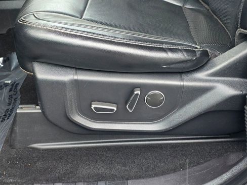 Used 2019 Ford F250 Lariat w/ Lariat Value Package image 21