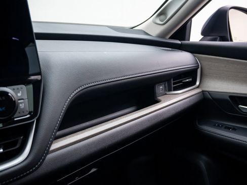 Used 2025 Toyota Grand Highlander AWD image 33