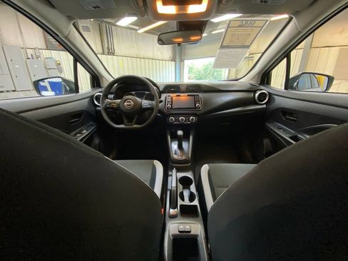 Used 2025 Nissan Versa S w/ Trunk Package FWD image 17