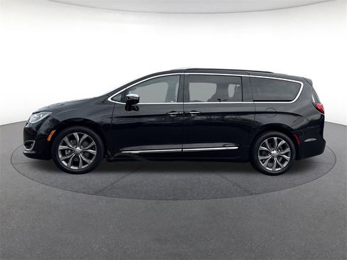 Certified 2019 Chrysler Pacifica Limited w/ Tire & Wheel Group image 2