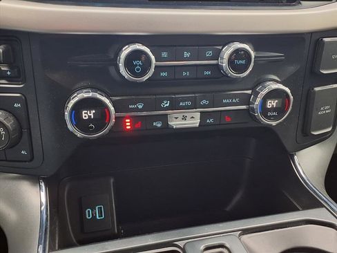 Used 2021 Ford F150 XLT w/ Equipment Group 302A High image 9