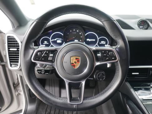 Used 2022 Porsche Cayenne Coupe AWD/4WD image 18