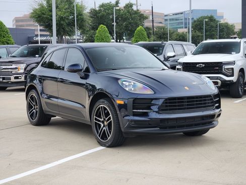 Used 2021 Porsche Macan AWD/4WD image 3