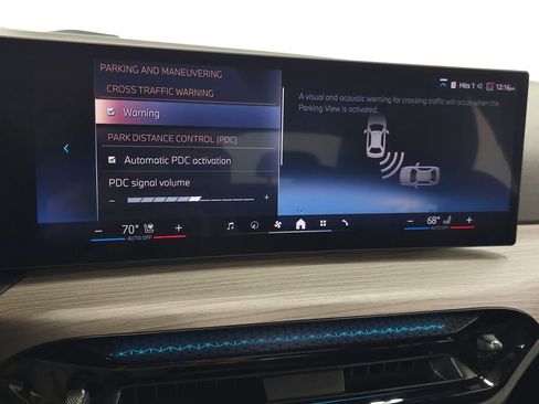 Used 2026 BMW 330i xDrive Sedan AWD/4WD image 25