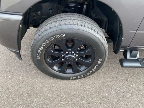 Used 2024 RAM 2500 Big Horn w/ Night Edition AWD/4WD image 12