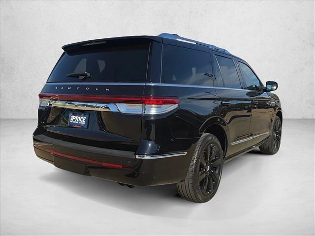 Used 2024 Lincoln Navigator Reserve AWD/4WD image 5
