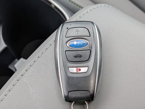 Certified 2025 Subaru Outback Onyx Edition AWD/4WD image 36