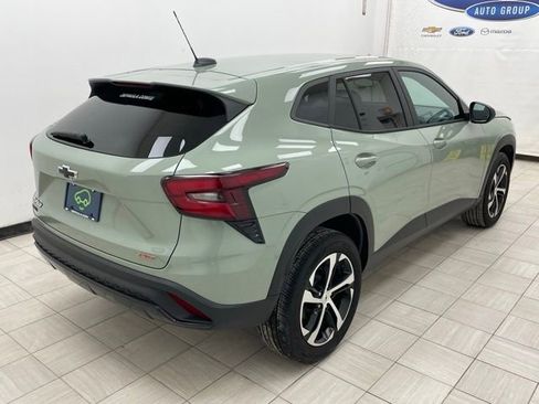 Used 2024 Chevrolet Trax RS w/ Driver Confidence Package image 18