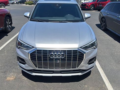 Used 2020 Audi Q3 2.0T Premium Plus w/ Premium Plus Package AWD/4WD image 4