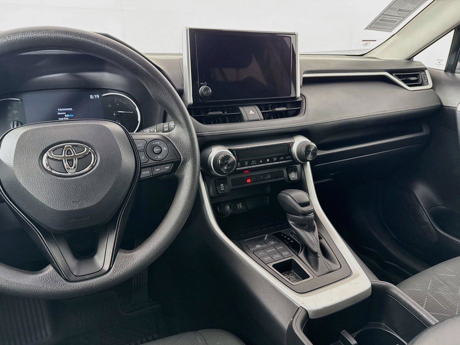 Certified 2025 Toyota RAV4 XLE AWD/4WD image 30