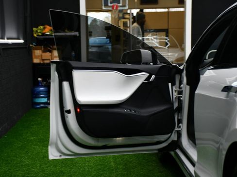 Used 2017 Tesla Model S 100D image 15