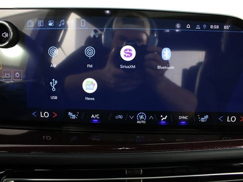 New 2026 Chevrolet Traverse Z71 w/ Enhanced Driving Package AWD/4WD image 7