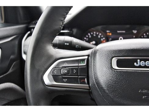 Used 2024 Jeep Compass Latitude w/ Convenience Group image 20