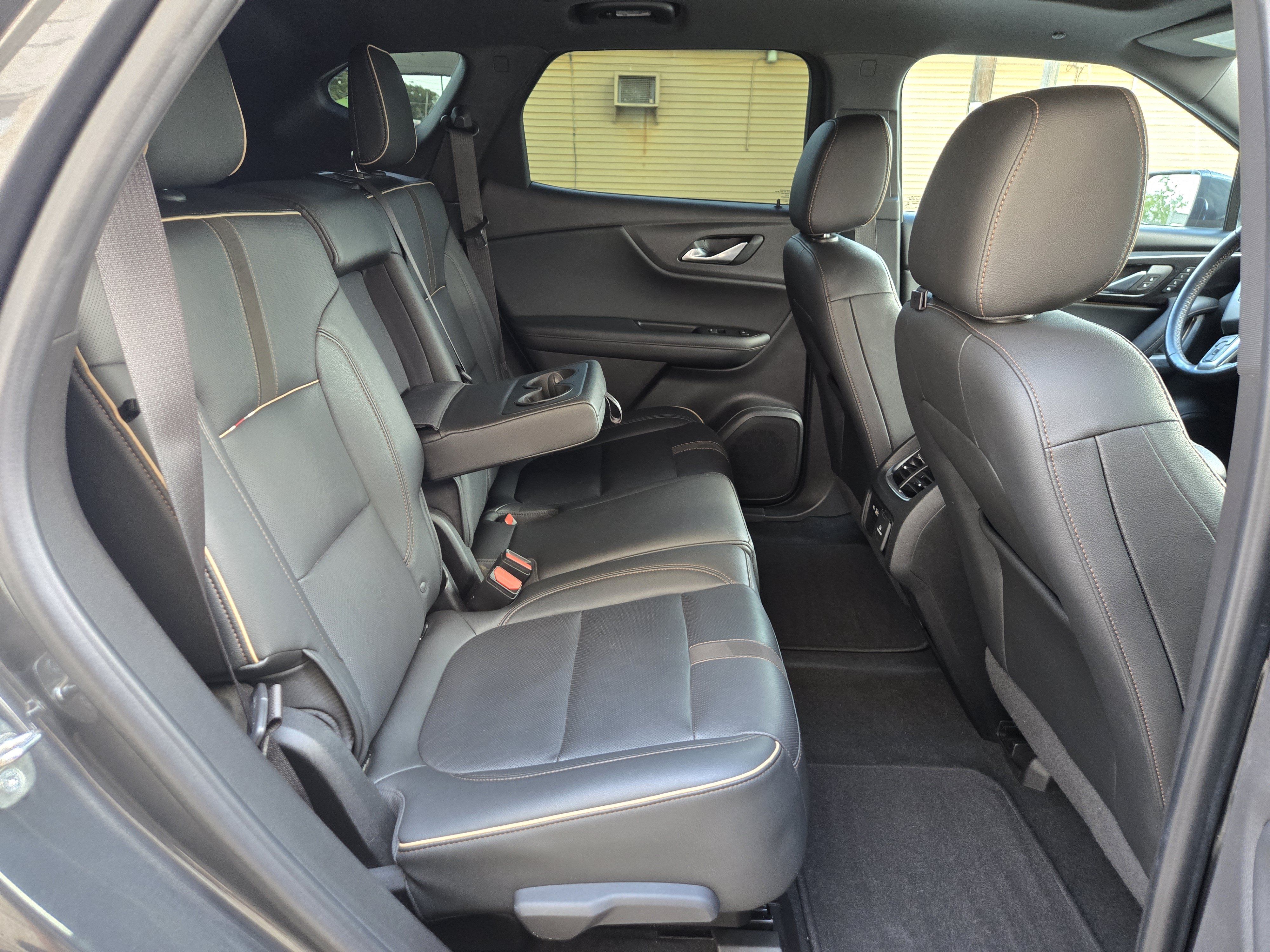 Used 2019 Chevrolet Blazer Premier w/ Sun and Wheels Package FWD image 11
