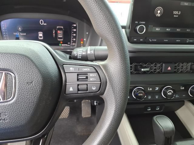 Used 2023 Honda Accord EX image 25