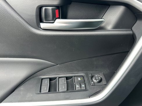 New 2025 Toyota RAV4 XLE w/ Convenience Package image 9