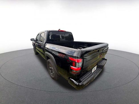Used 2026 Nissan Frontier PRO-4X AWD/4WD image 8