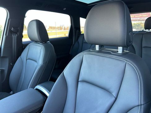 Used 2025 Audi Q7 3.0T Premium w/ Convenience Package image 17