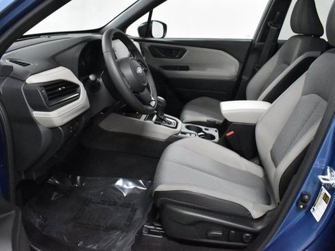 Used 2025 Subaru Forester Premium image 12