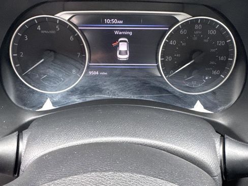 Used 2025 Nissan Sentra SV image 4