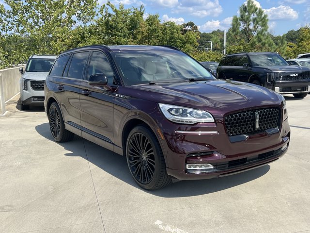 Used 2023 Lincoln Aviator Black Label w/ Dynamic Handling Package AWD/4WD image 4