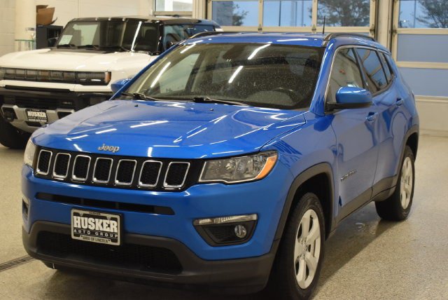 Used 2020 Jeep Compass Latitude w/ Cold Weather Group AWD/4WD image 9