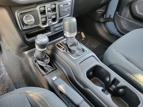 New 2026 Jeep Gladiator Sport image 13