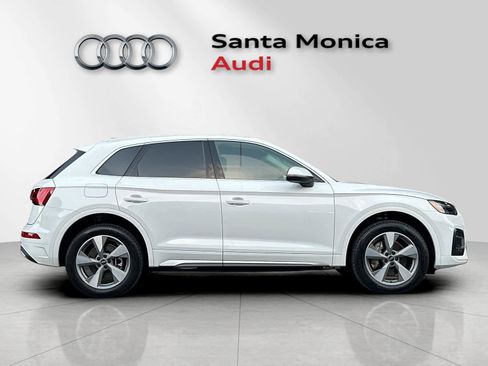 Used 2023 Audi Q5 2.0T Premium w/ Convenience Package image 8