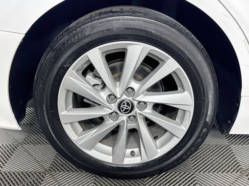 Used 2021 Toyota Camry LE FWD image 30