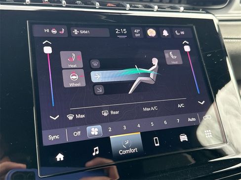 Used 2024 Jeep Grand Cherokee Altitude image 17