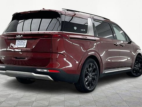 Used 2024 Kia Carnival SX image 2