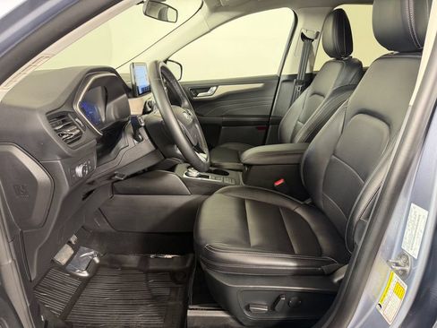Used 2022 Ford Escape SEL w/ Technology Package AWD/4WD image 18