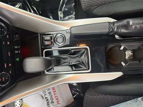 Used 2022 Mitsubishi Eclipse Cross LE image 23