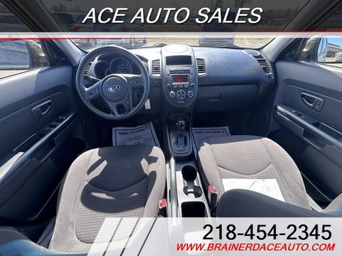 Used 2013 Kia Soul FWD image 11