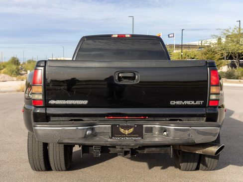 Used 2004 Chevrolet Silverado 3500 LT w/ Heavy-Duty Power Package image 4