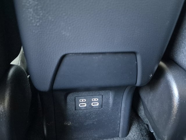 Used 2025 Toyota Prius LE FWD image 16