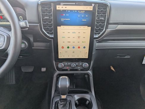 New 2025 Ford Ranger Lariat w/ FX4 Off-Road Package image 12