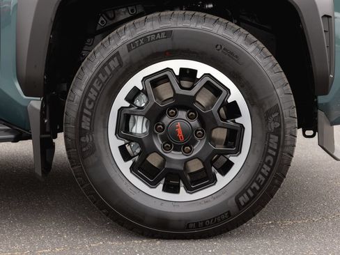 New 2026 Toyota 4Runner TRD Off-Road Premium AWD/4WD image 4