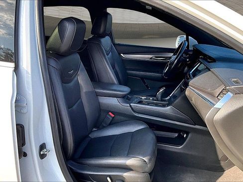 Used 2020 Cadillac XT5 Luxury FWD image 6