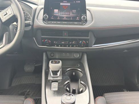 New 2026 Nissan Rogue SV AWD/4WD image 8