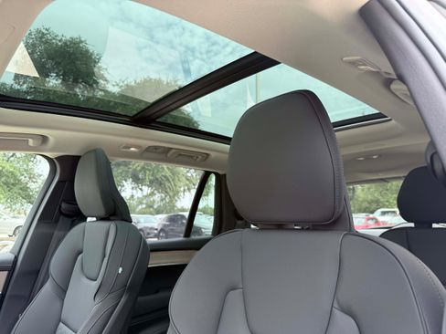 Certified 2025 Volvo XC90 T8 Plus w/ Protection Package Premier AWD/4WD image 13