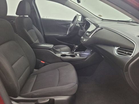 Used 2018 Chevrolet Malibu LT image 21