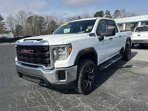 Used 2022 GMC Sierra 2500 Pro w/ Convenience Package image 4
