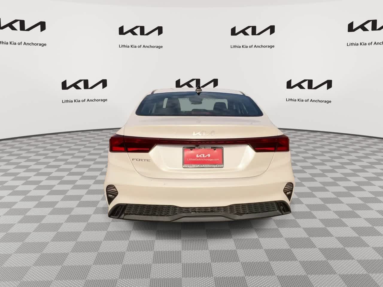 Certified 2023 Kia Forte LXS FWD image 3