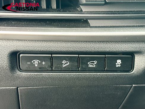Used 2025 Kia Telluride S FWD image 13