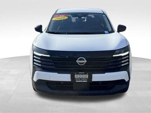 Certified 2025 Nissan Kicks S image 2