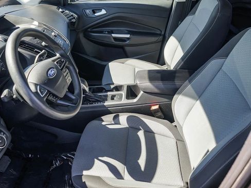 Used 2018 Ford Escape SE image 17
